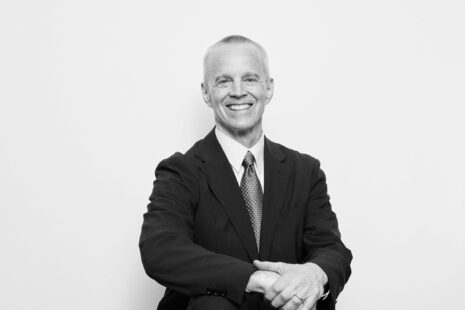 ウィリアム・ギレスピー(William T. Gillespie)_シニアカウンセル(Senior Counsel)_5